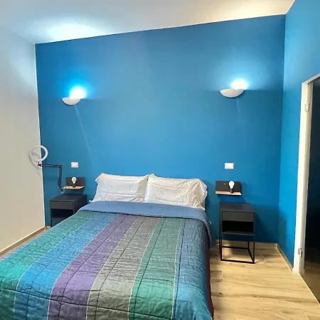 Apartman 8 *