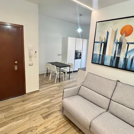 8 Apartman Milánó