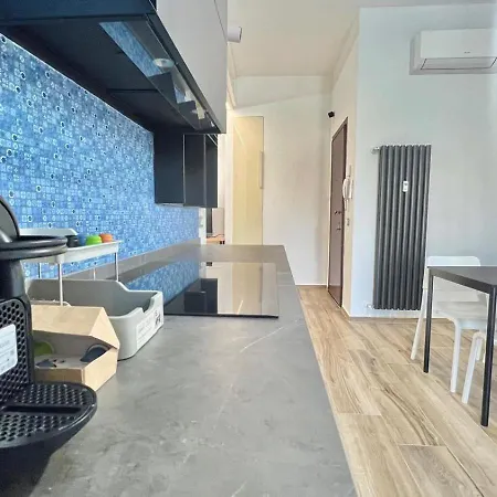 Torelli Home, Moderno E Confortevole, Nel Cuore Della Citta Di Milano, Con Balcone Vista Porta Garibaldi Apartment