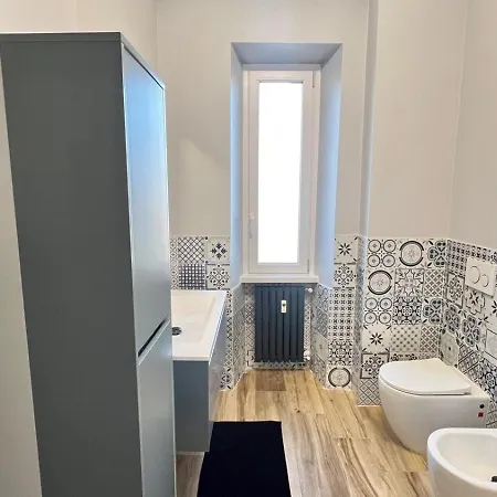 Torelli Home, Moderno E Confortevole, Nel Cuore Della Citta Di Milano, Con Balcone Vista Porta Garibaldi * Milan