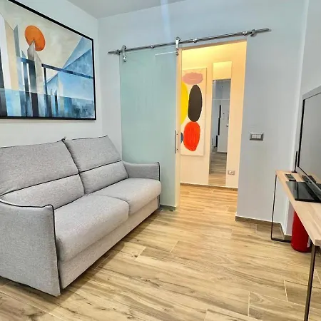 Torelli Home, Moderno E Confortevole, Nel Cuore Della Citta Di Milano, Con Balcone Vista Porta Garibaldi *