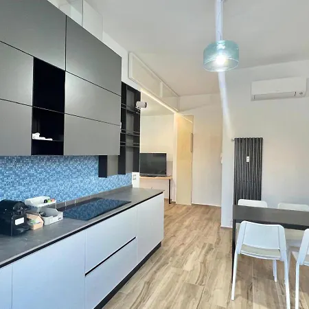 Torelli Home, Moderno E Confortevole, Nel Cuore Della Citta Di Milano, Con Balcone Vista Porta Garibaldi Milan