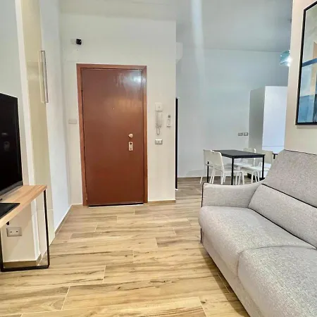 Torelli Home, Moderno E Confortevole, Nel Cuore Della Citta Di Milano, Con Balcone Vista Porta Garibaldi * Milan