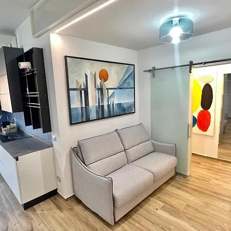 Torelli Home, Moderno E Confortevole, Nel Cuore Della Citta Di Milano, Con Balcone Vista Porta Garibaldi Milan